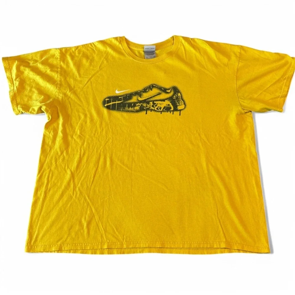 Vintage Y2K Nike Lebron Tee Shirt Adult‎ Size 2XL XXL Yellow Sneaker Logo Boxy